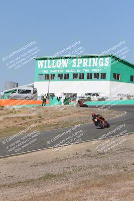 media/Apr-20-2025-AHRMA (Sun) [[393a79c373]]/Race/Group 11 early race/Turn 4b/